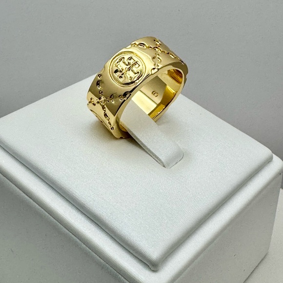TORY BURCH Icon T Monogram Ring in Gold Size 6 - Picture 5 of 5